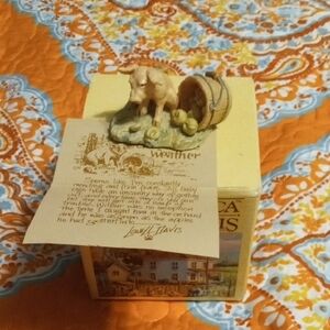 Vintage RFD America Lowell Davis  Adorable Pig Figurine with Apples and Barrel